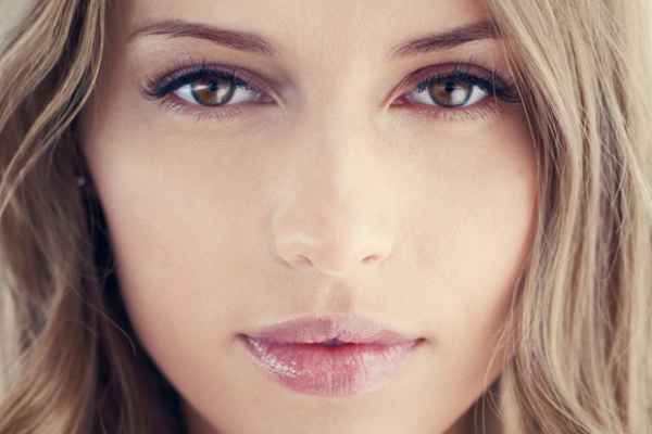 Как сделать повседневный макияж для карих глаз фото