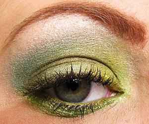 Идеальный макияж для каре зеленых глаз