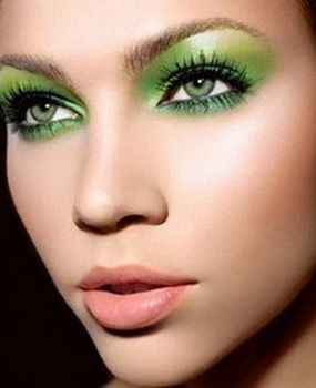 Кошачий макияж для зеленых глаз