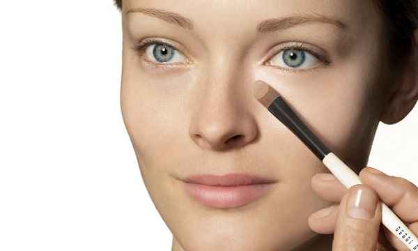 Натуральный макияж на каждый день для серых глаз