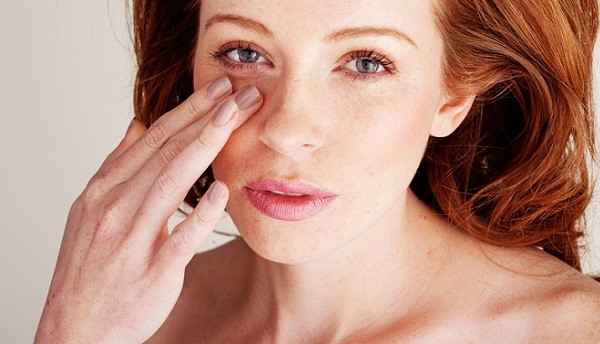 Натуральный макияж на каждый день для серых глаз