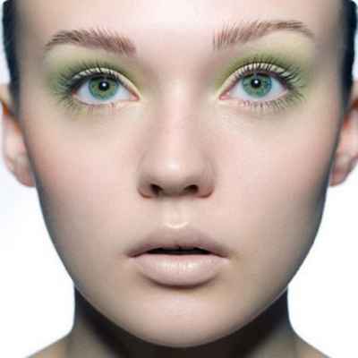 Простой макияж для глаз на каждый день для зеленых глаз