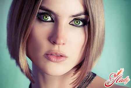 Легкий макияж для зеленых глаз