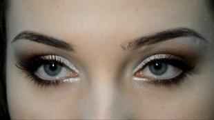 Дымчатый макияж глаз для карих глаз фото